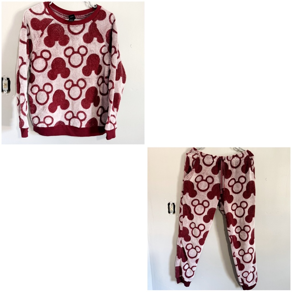 Disney Fuzzy Pajama Set Size Small